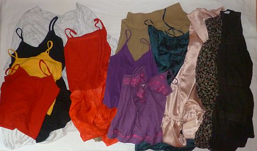 alsóruhák és -szoknyák és -topok